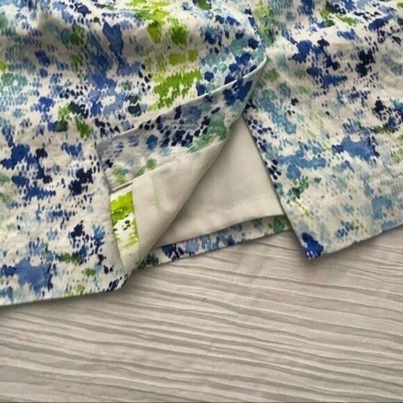 Ann Taylor Watercolor Pencil Skirt | Pastel Blue Green | Size 2 - Picture 4 of 8